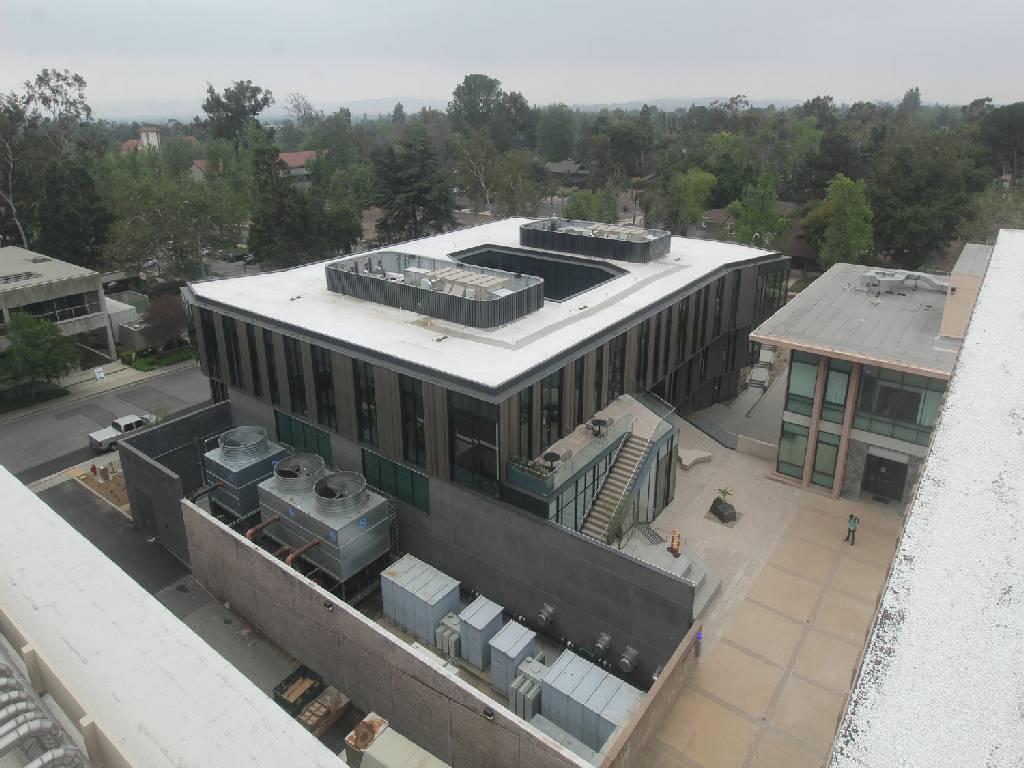Current webcam view of McGregor Center construction site.